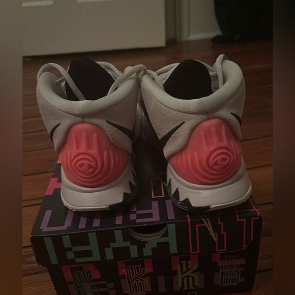 Kyrie 6 vast grey - Picture 3 of 4